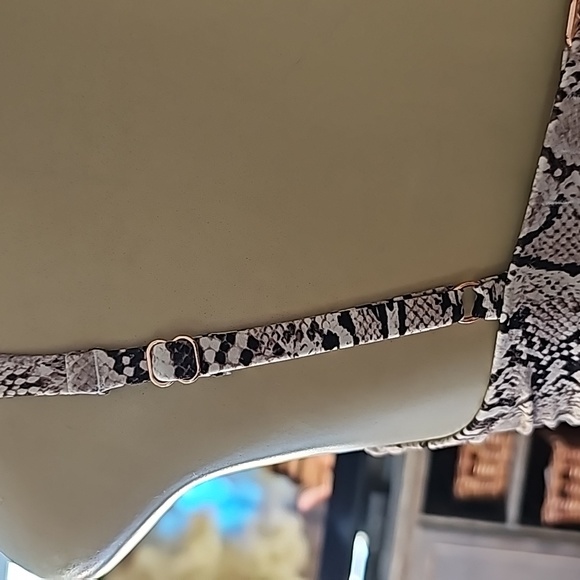 Shade & Shore snake print bikini 34D/ L - Picture 6 of 9